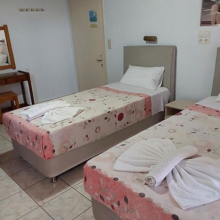 Amadeus Hawaii Apartments & Studios Sidárion الغرفة الصورة