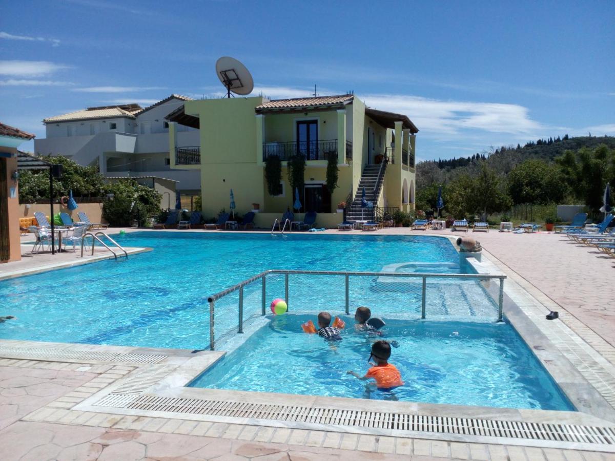 Amadeus Hawaii Apartments & Studios Sidárion المظهر الخارجي الصورة