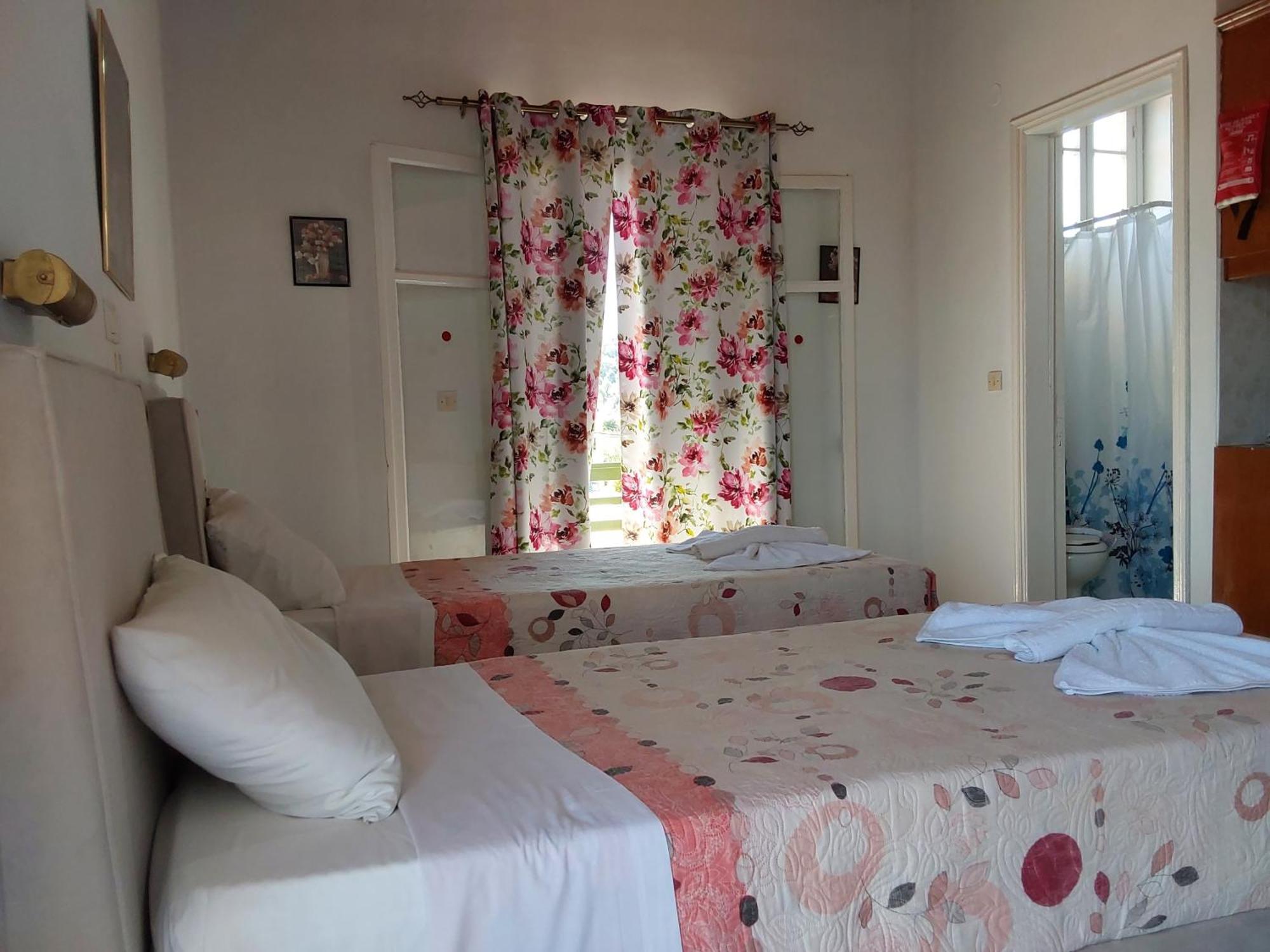Amadeus Hawaii Apartments & Studios Sidárion الغرفة الصورة